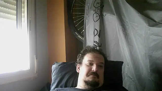 Snapshot of porkorossy chatting on October 2025 07:42:01 AM porkorossy online show from October 2025 07:42:01 AM