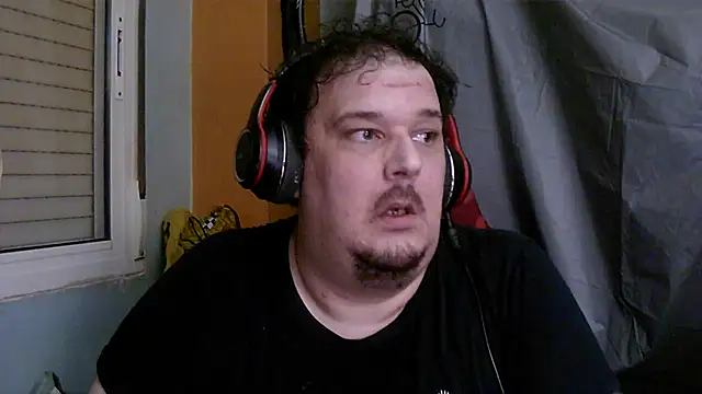 Snapshot of porkorossy chatting on October 2025 09:33:01 PM porkorossy online show from October 2025 09:33:01 PM