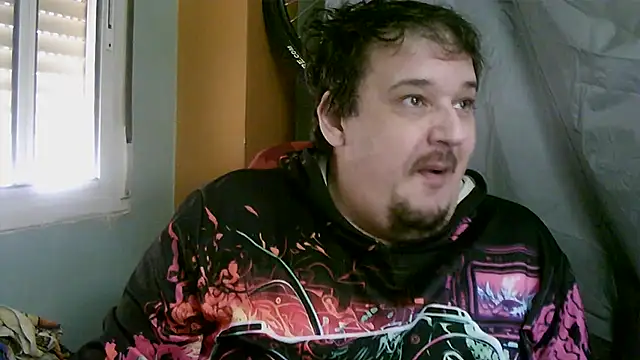 Snapshot of porkorossy chatting on October 2025 09:57:02 AM porkorossy online show from October 2025 09:57:02 AM