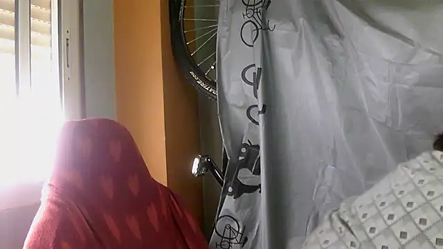 Snapshot of porkorossy chatting on November 2025 08:36:02 AM porkorossy online show from November 2025 08:36:02 AM