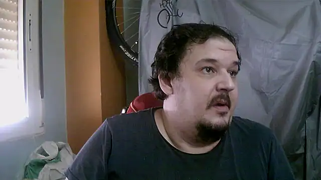 Snapshot of porkorossy chatting on November 2025 10:03:02 AM porkorossy online show from November 2025 10:03:02 AM