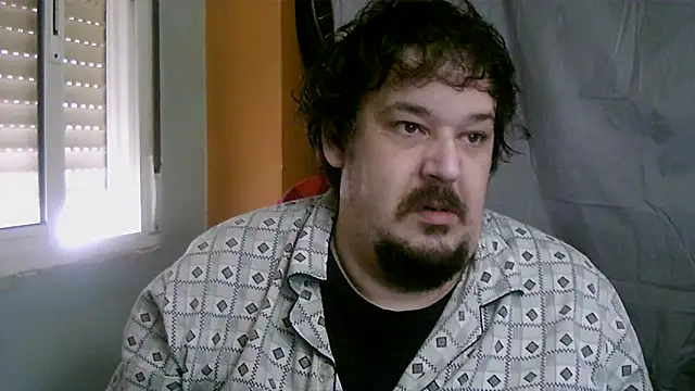 Snapshot of porkorossy chatting on December 2025 08:34:02 AM porkorossy online show from December 2025 08:34:02 AM