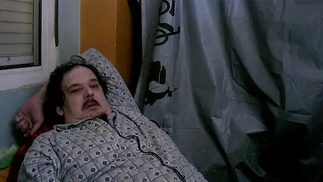 Snapshot of porkorossy chatting on January 2026 09:42:01 PM porkorossy online show from January 2026 09:42:01 PM