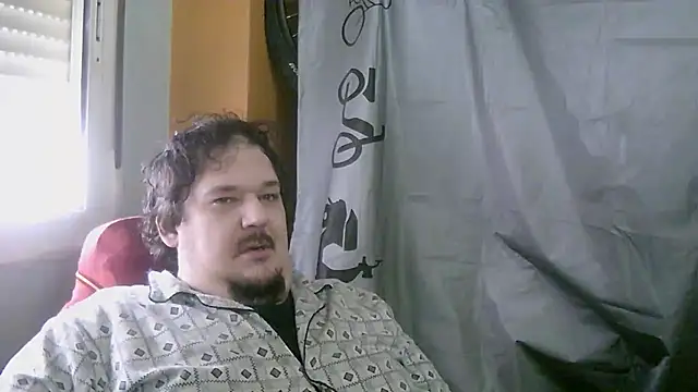 Snapshot of porkorossy chatting on January 2026 08:18:01 AM porkorossy online show from January 2026 08:18:01 AM