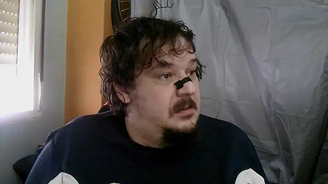 Snapshot of porkorossy chatting on February 2026 08:29:01 AM porkorossy online show from February 2026 08:29:01 AM