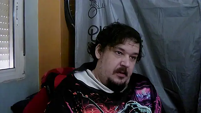 Snapshot of porkorossy chatting on February 2026 08:32:01 AM porkorossy online show from February 2026 08:32:01 AM