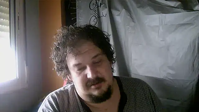 Snapshot of porkorossy chatting on February 2026 08:01:02 AM porkorossy online show from February 2026 08:01:02 AM