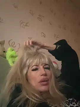 Snapshot of AlinaGrosu chatting on February 2025 07:45:01 AM AlinaGrosu online show from February 2025 07:45:01 AM