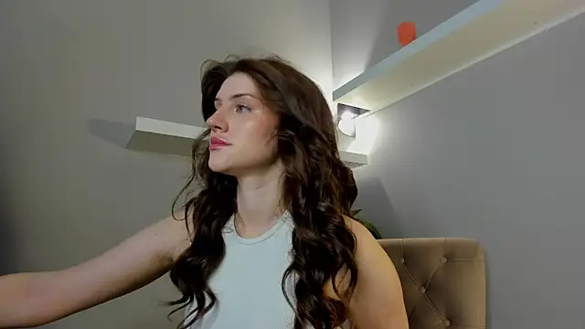 Snapshot of Skinny_Alice chatting on March 2026 01:02:01 AM Skinny Alice online show from March 2026 01:02:01 AM