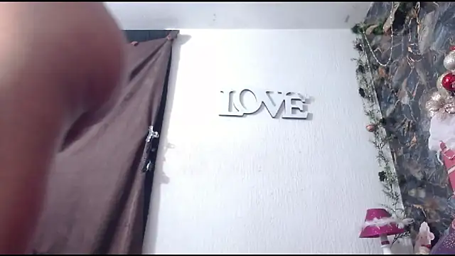 Snapshot of DesireDirtyTS__ chatting on November 2025 10:54:02 PM DesireDirtyTS online show from November 2025 10:54:02 PM