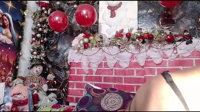 Snapshot of DesireDirtyTS__ chatting on November 2025 12:19:02 PM DesireDirtyTS online show from November 2025 12:19:02 PM