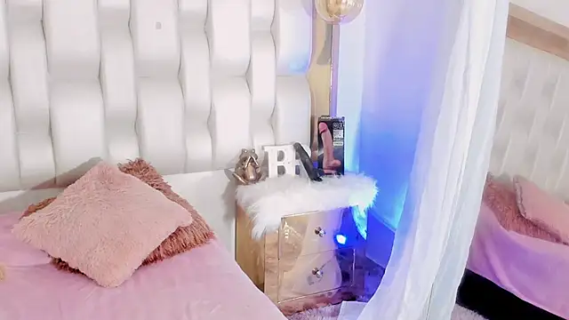 Snapshot of BeckyRusso chatting on February 2025 12:39:02 PM BeckyRusso online show from February 2025 12:39:02 PM