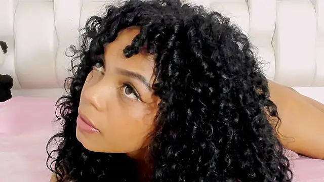 Snapshot of BeckyRusso chatting on February 2025 06:36:02 PM BeckyRusso online show from February 2025 06:36:02 PM