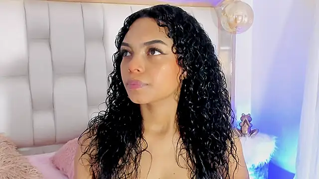 Snapshot of BeckyRusso chatting on March 2025 12:47:01 PM BeckyRusso online show from March 2025 12:47:01 PM