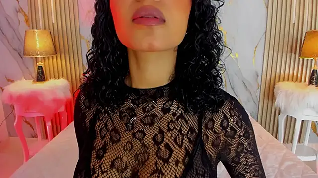 Snapshot of BeckyRusso chatting on October 2025 01:26:02 PM BeckyRusso online show from October 2025 01:26:02 PM