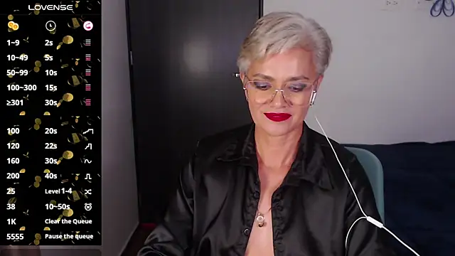 Snapshot of scarlett_paris22 chatting on January 2025 02:09:02 AM scarlett paris22 online show from January 2025 02:09:02 AM