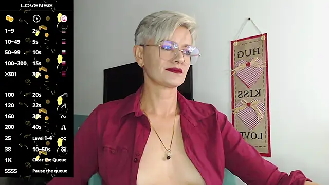 Snapshot of scarlett_paris22 chatting on February 2025 02:14:01 AM scarlett paris22 online show from February 2025 02:14:01 AM