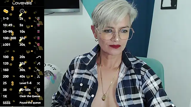 Snapshot of scarlett_paris22 chatting on March 2025 12:00:02 AM scarlett paris22 online show from March 2025 12:00:02 AM