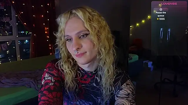 Lori Myaf online show from February 2025 05:46:02 PM