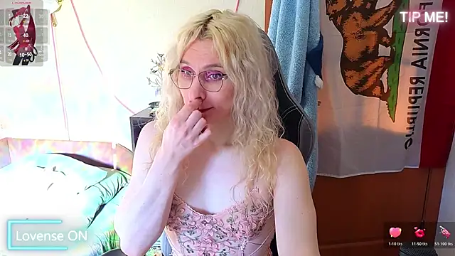 Lori Myaf online show from April 2026 01:49:01 PM