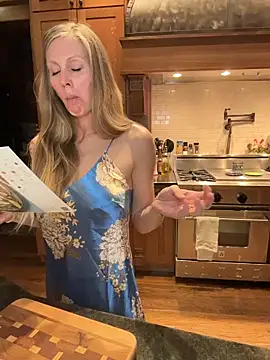 Snapshot of ItsDanniG chatting on March 2026 02:50:01 AM ItsDanniG online show from March 2026 02:50:01 AM