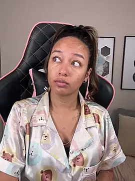 DianaHopson online show from February 2025 10:36:02 AM