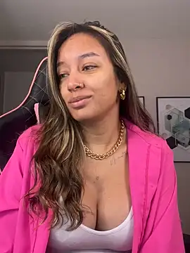 DianaHopson online show from October 2025 09:51:02 AM