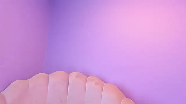 Shanelle   online show from October 2025 12:57:02 PM