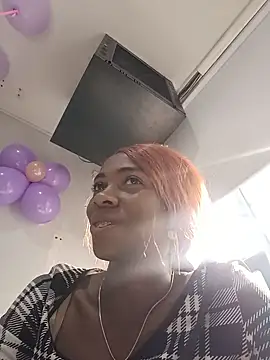 Snapshot of Shanelle__ chatting on June 2026 01:59:01 PM Shanelle online show from June 2026 01:59:01 PM
