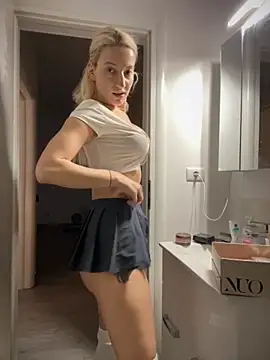 Ella Charm online show from November 2025 04:42:02 PM