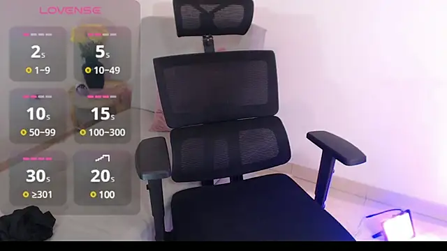 lilian prada online show from January 2025 07:39:02 PM