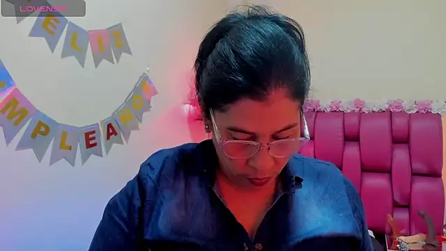 Snapshot of desire_matture chatting on February 2025 07:35:02 PM desire matture online show from February 2025 07:35:02 PM