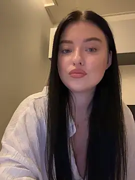 Angela Fosterr online show from September 2025 04:23:02 PM