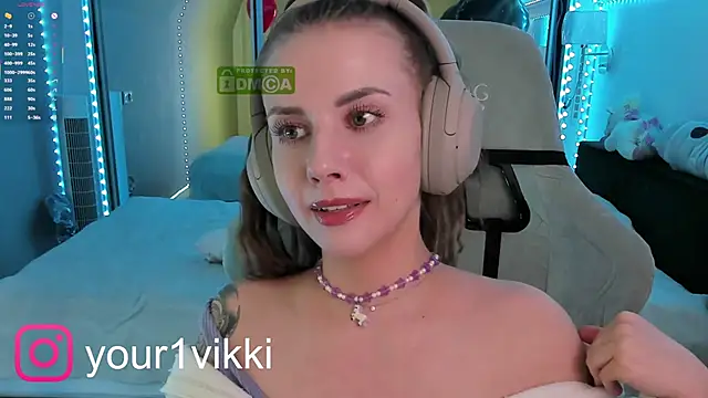 Vikki Cheese online show from February 2025 10:43:02 PM