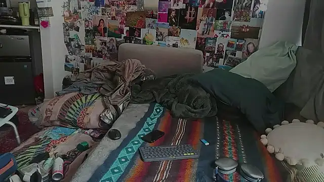 DownstairsSky online show from February 2025 02:56:02 PM