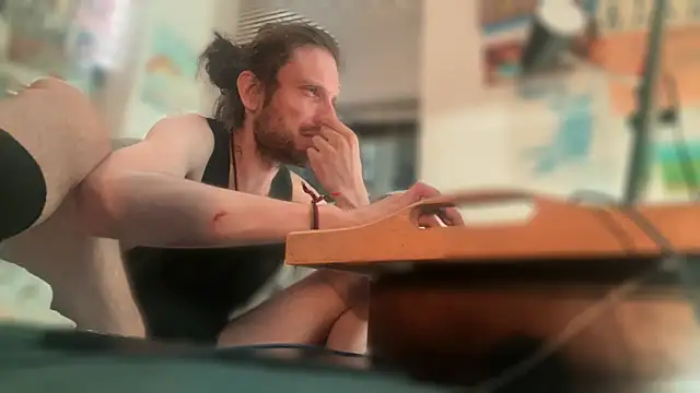 DownstairsSky online show from October 2025 01:26:01 AM