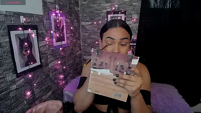 Andrys  online show from November 2025 09:47:01 PM