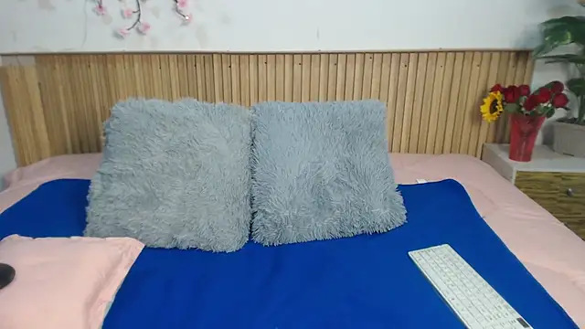 Snapshot of rose_meyer chatting on October 2025 03:00:02 PM rose meyer online show from October 2025 03:00:02 PM