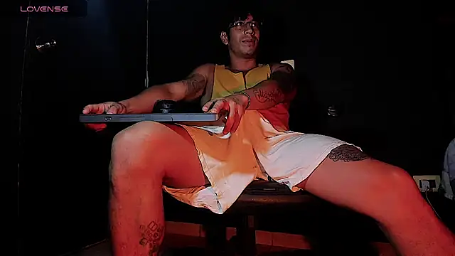 FuckHardlove online show from January 2026 02:10:01 PM