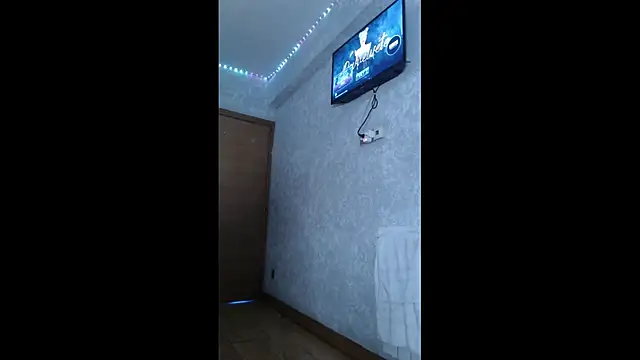 Snapshot of Latina_BigBoobs chatting on April 2026 01:52:02 AM Latina BigBoobs online show from April 2026 01:52:02 AM