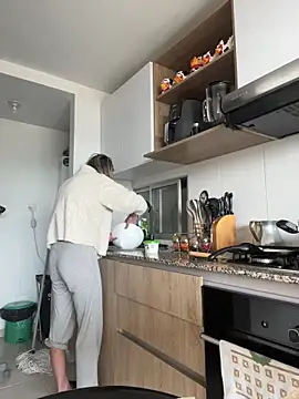 Ameellie online show from December 2025 04:12:02 PM