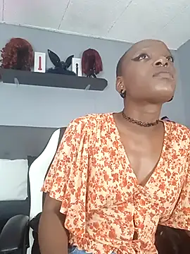 Coco Kiss online show from September 2025 06:56:02 PM