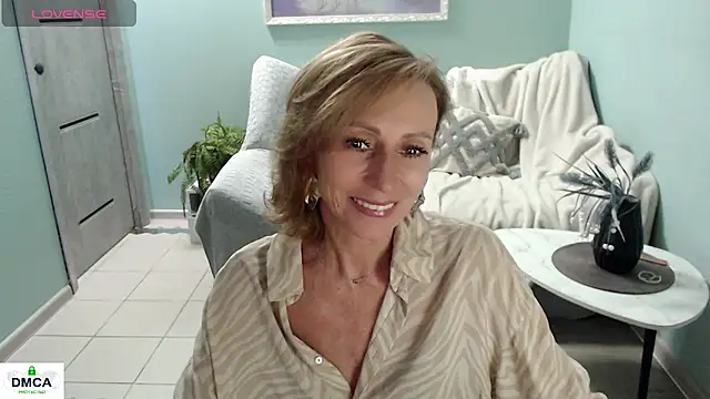 Snapshot of HornyMilf_777 chatting on July 2026 06:41:02 AM HornyMilf 777 online show from July 2026 06:41:02 AM