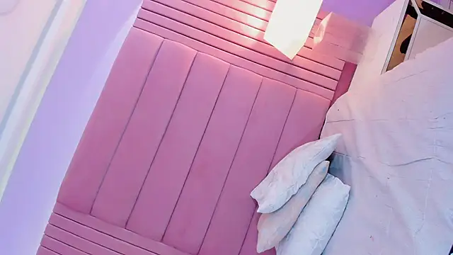 Snapshot of andrea_alvarz chatting on February 2025 08:33:02 AM andrea alvarz online show from February 2025 08:33:02 AM