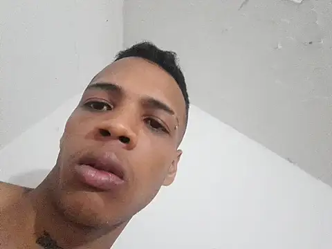 Camilo19 online show from March 2025 09:48:02 PM