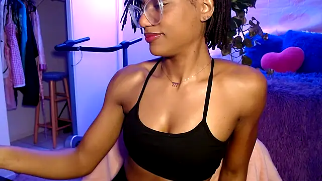 Snapshot of CocoSage chatting on December 2025 11:56:02 PM CocoSage online show from December 2025 11:56:02 PM