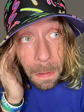 4kUsh2Fashion0 online show from December 2024 07:56:01 PM