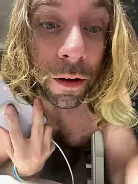 4kUsh2Fashion0 online show from January 2025 11:56:02 AM