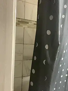 4kUsh2Fashion0 online show from March 2025 06:00:01 PM