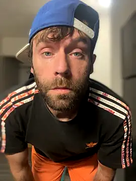 4kUsh2Fashion0 online show from October 2025 12:35:01 PM